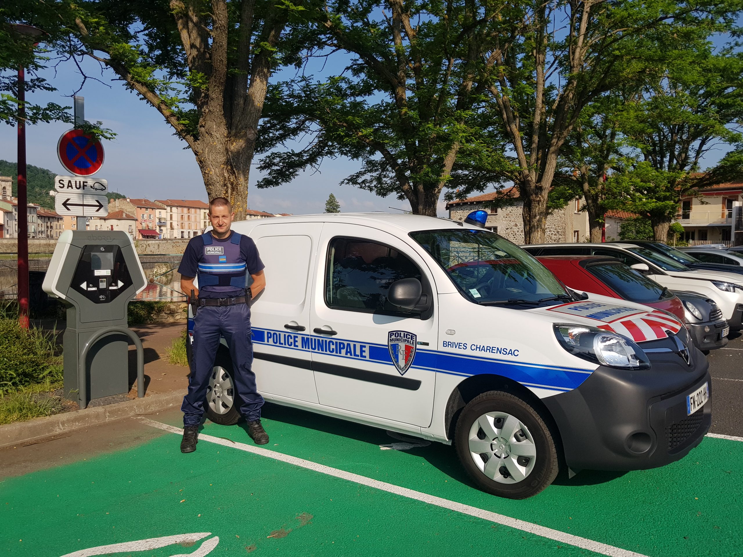 Policier municipal Brives-Charensac