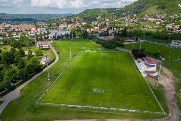 BRIVES CHARENSAC - Equipements sportifs - Vue drone - Stade - 027397